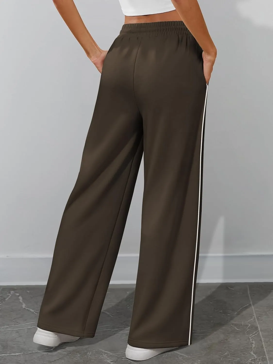 ATHMILE Womens Wide Leg Sweatpants Baggy Sweat Pants with Pockets High Waisted Track Drawstring Fashion Joggers