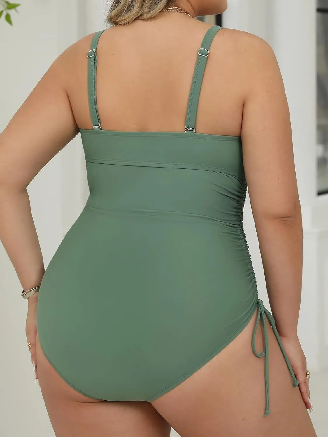 CUPSHE Plus Size Women's One Piece Bathing Suit Scoop Neck Swimsuit Cutouts Side Drawstring Adjustable Straps