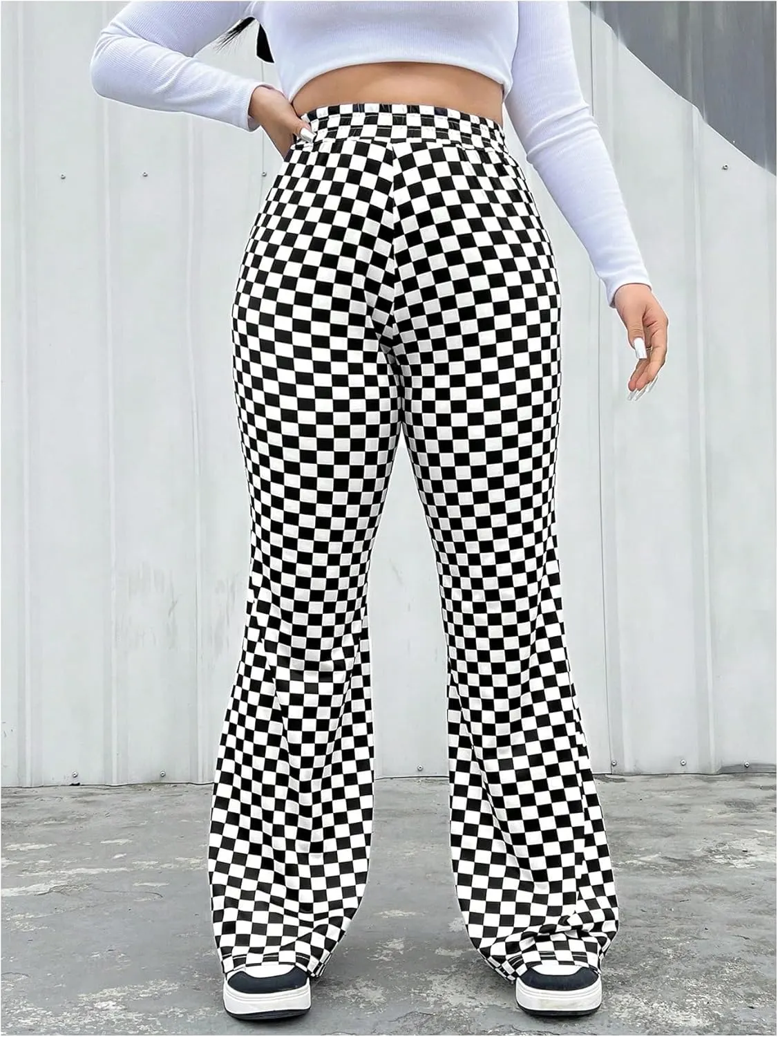 WDIRARA Women's Plus Size Newspaper Print Flare Pants High Waist Causal Long Pants Streetwear