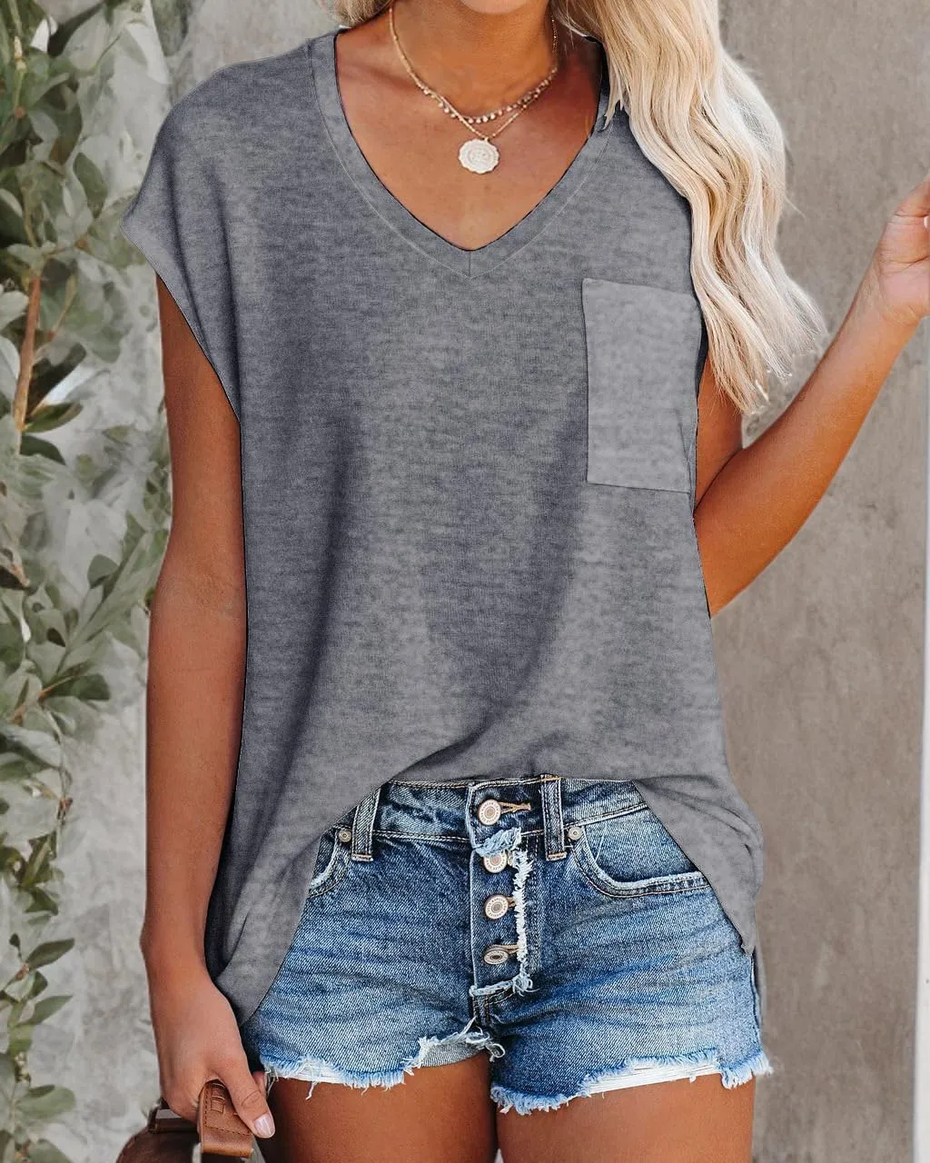 WMZCYXY Womens Summer V Neck Tops Sleeveless T Shirt Casual Loose Fitting Tank Tops with Pocket